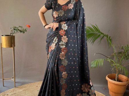 Malishka Banarasi Silk Jacquard Rich Pallu Black Saree With Blouse Piece For Discount