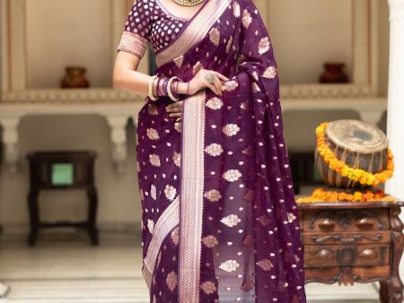 Malishka Cotton Silk Jacquard Rich Pallu Saree With Blouse Piece - Purple Supply