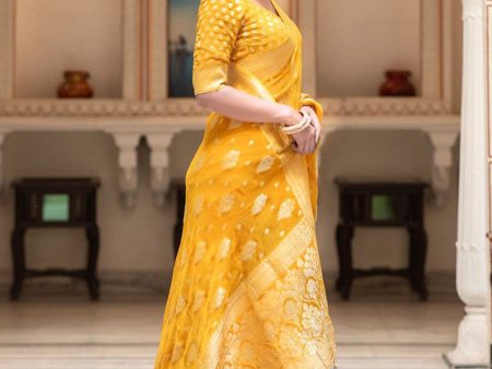 Malishka Cotton Silk Jacquard Rich Pallu Saree With Blouse Piece - Yellow on Sale